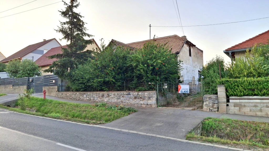 Eladó családi ház, Pécs, Újhegy
