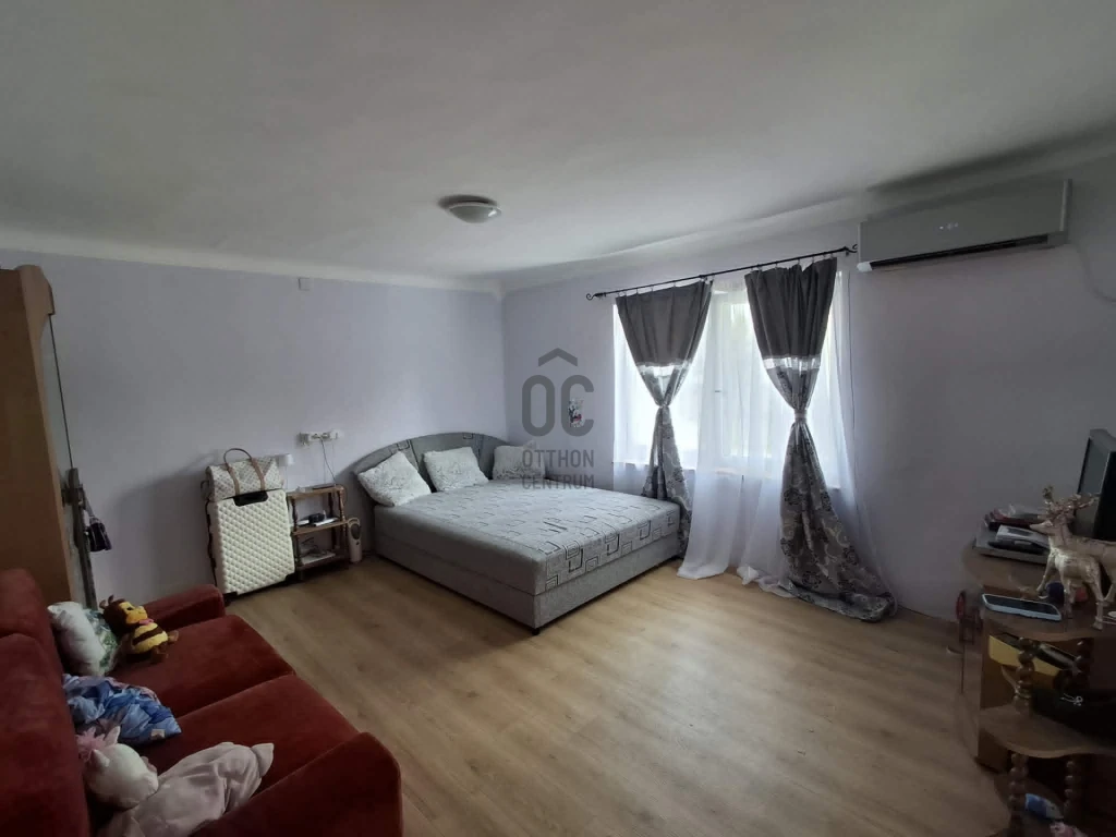 Eladó családi ház, Bakonya, Bakonya