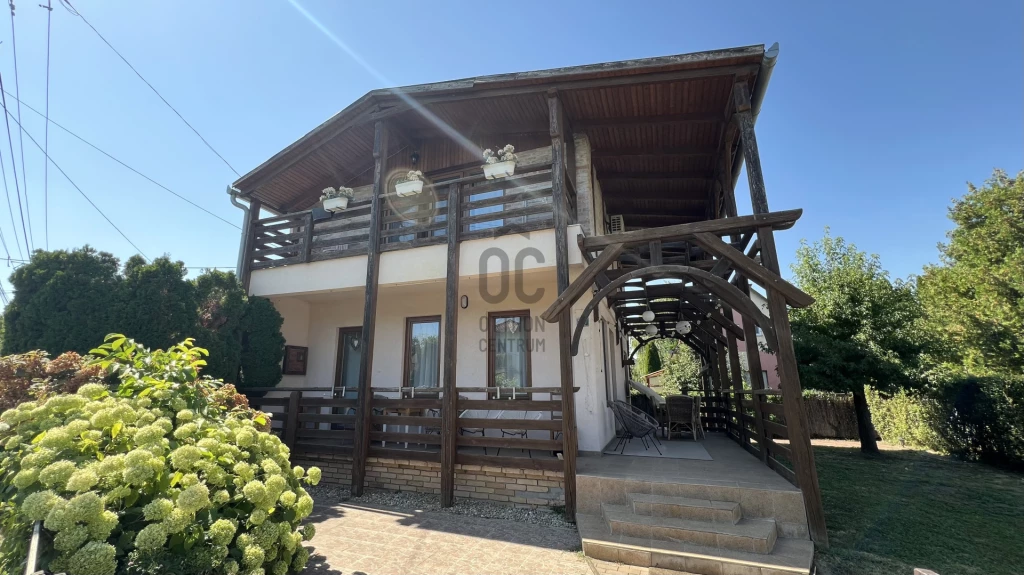 Eladó üdülő, nyaraló, Fadd, Dombori