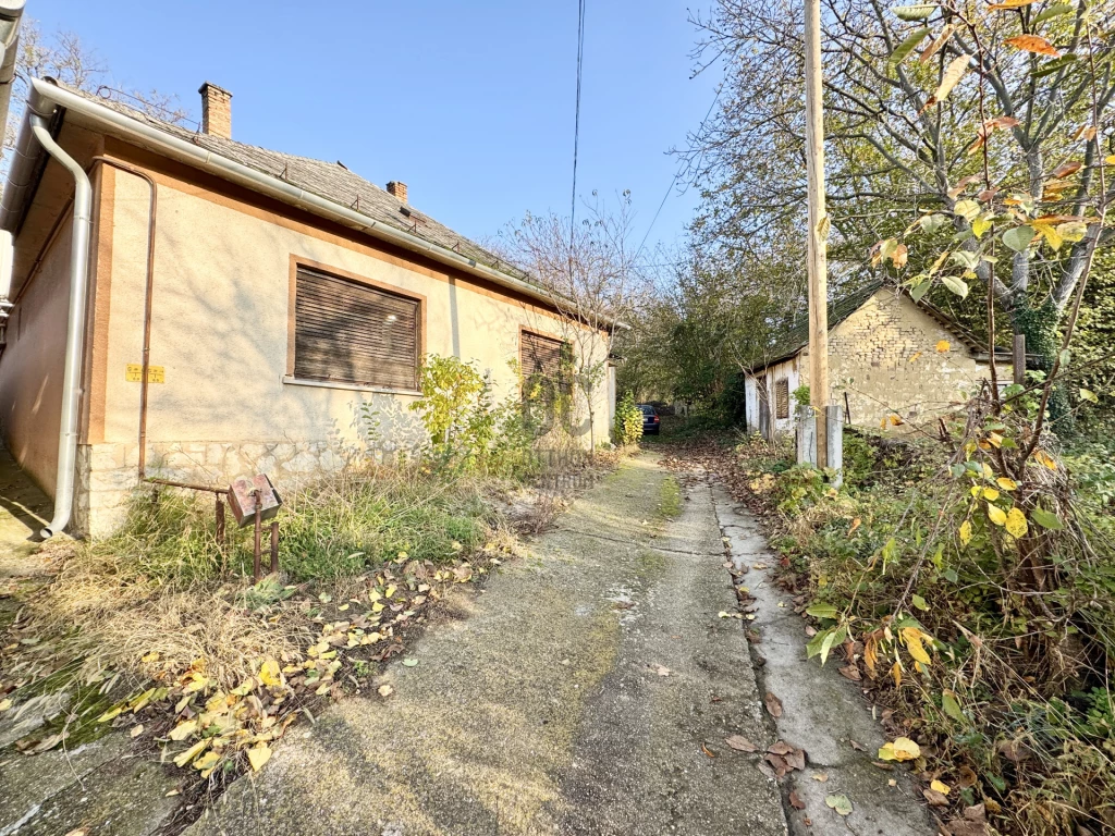 Eladó családi ház, Kismányok, Kismányok, Árpád köz