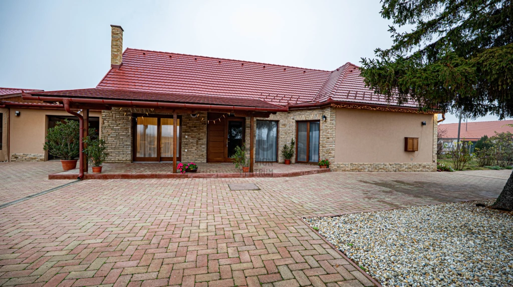 c3-1-name c2-1-name, Szekszárd, Szőlőhegy