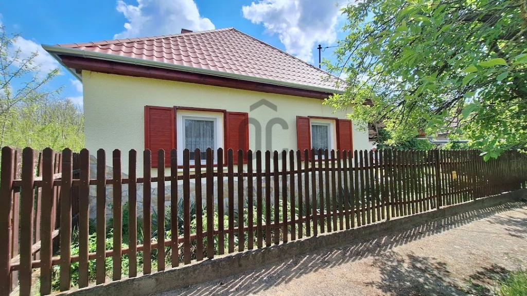 Eladó családi ház, Németkér, Németkér