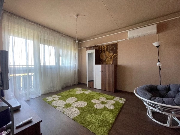 For sale panel flat, Debrecen