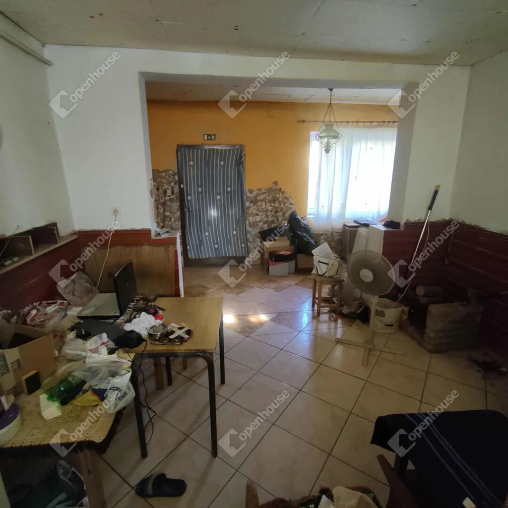 Azonnal birtokba vehető családi ház eladó Celldömölk közelében!