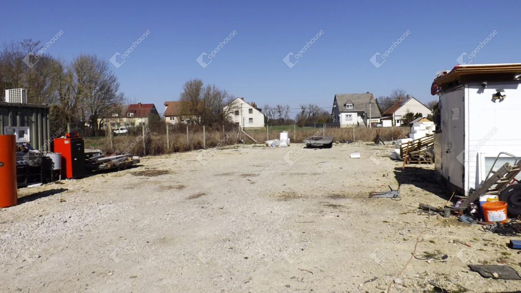 Építési telek Pápán, a Mező utcában