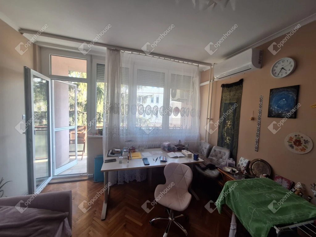 c3-1-name c2-19-name, Ajka