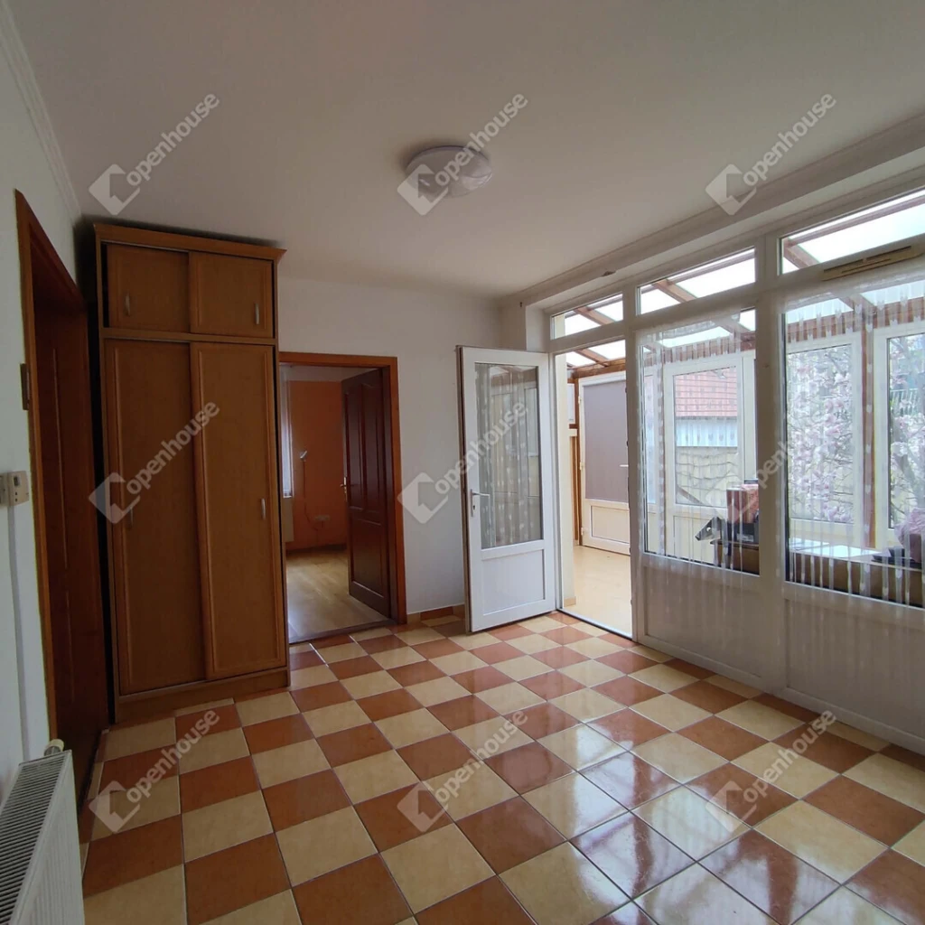 c3-1-name c2-1-name, Pápa, Belváros