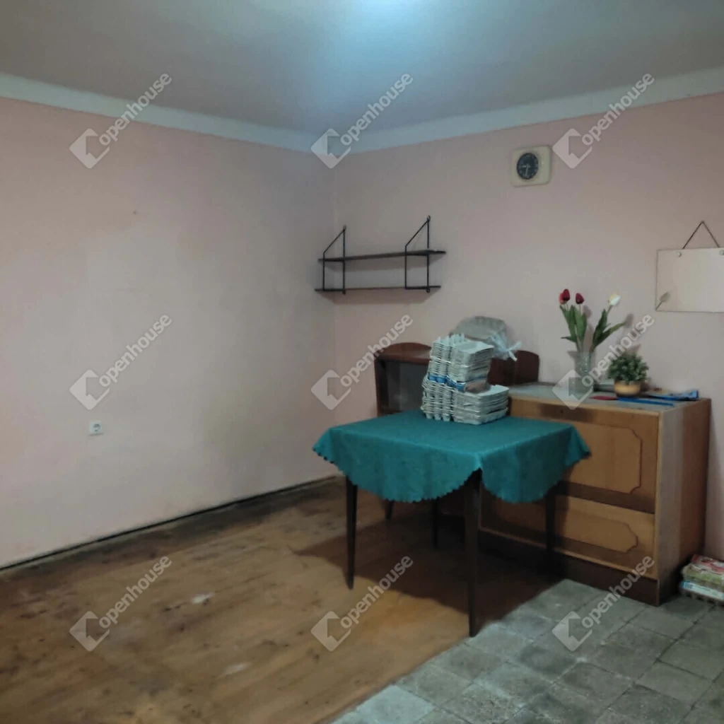Azonnal birtokba vehető családi ház eladó Bobán!