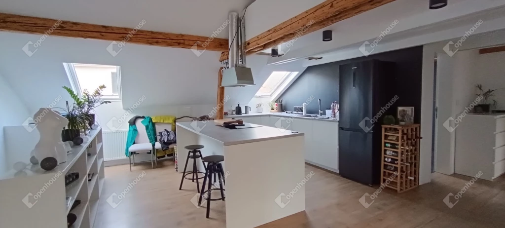 c3-1-name c2-1-name, Sopron, Lőverek