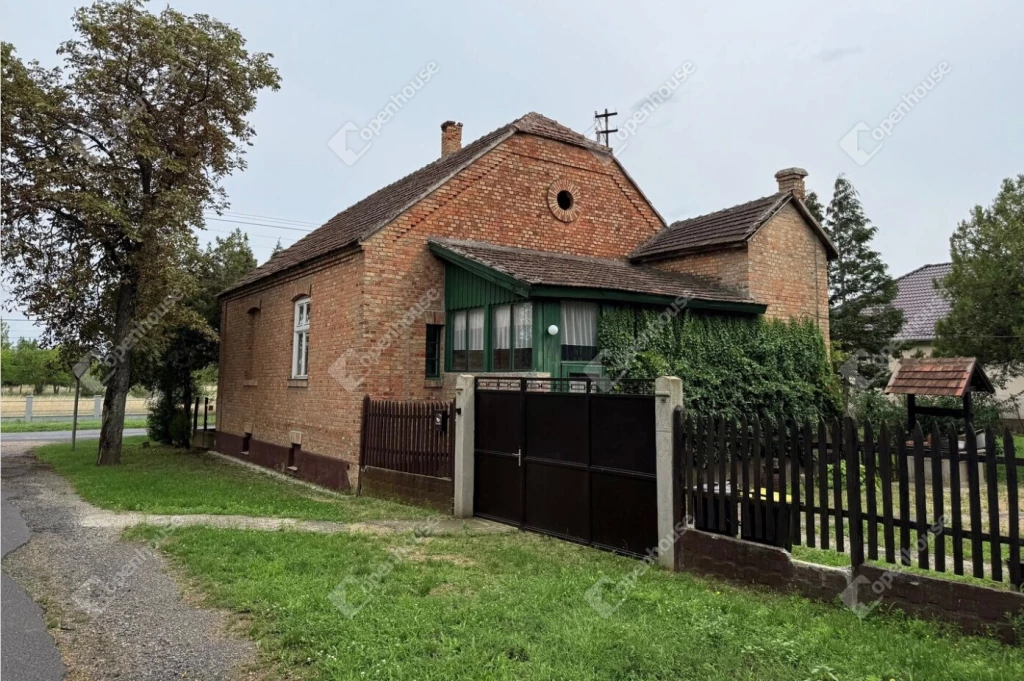 For sale house, Csapod, Fő utca