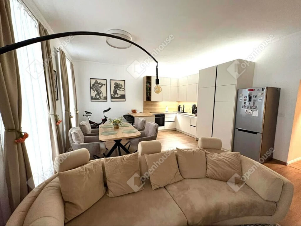 c3-1-name c2-19-name, Sopron, Belváros, Színház utca