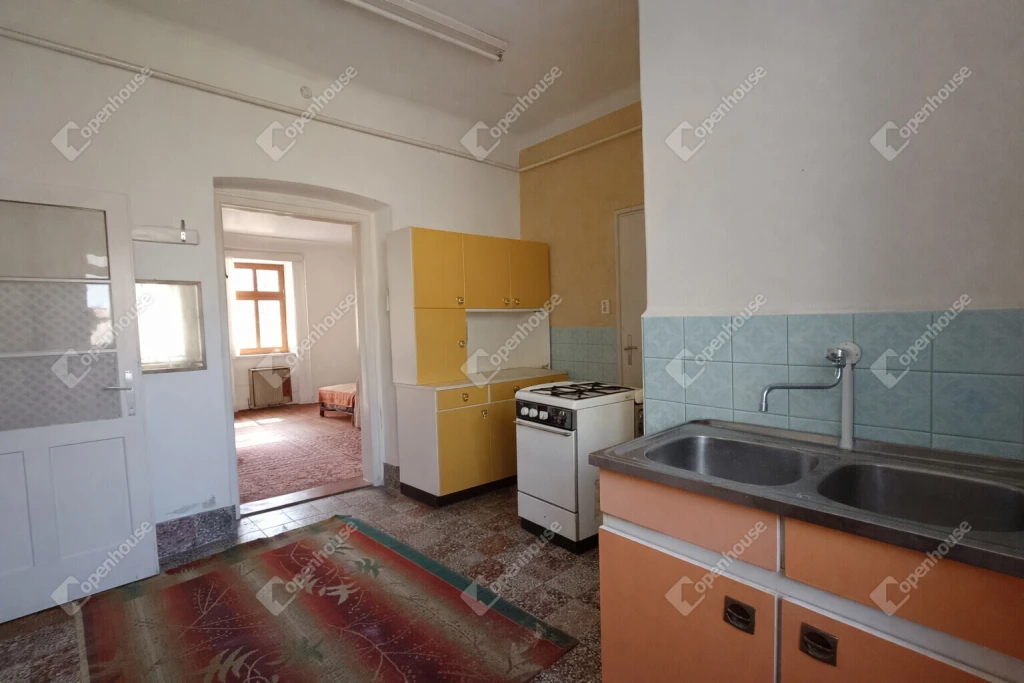 c3-1-name c2-19-name, Sopron