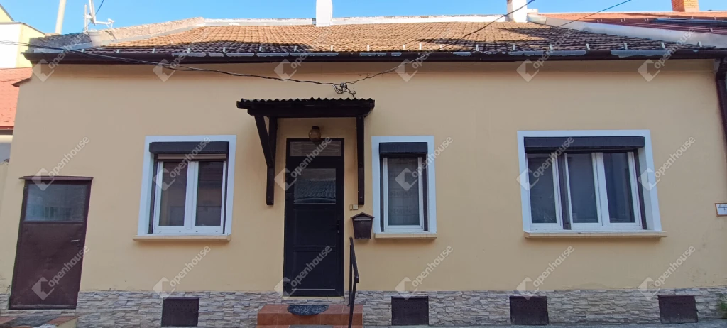 Felújítandó belvárosi lakás