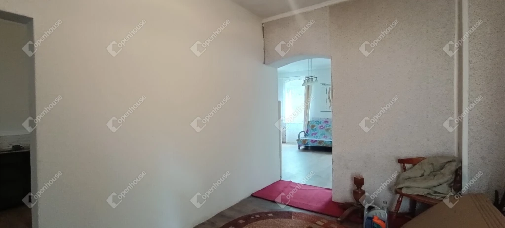 Felújítandó sorház Röjtökmuzsajon