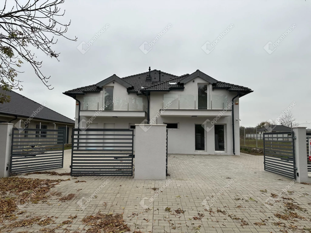 For sale semi-detached house, Budapest XVI. kerület, Árpádföld, Fürge utca