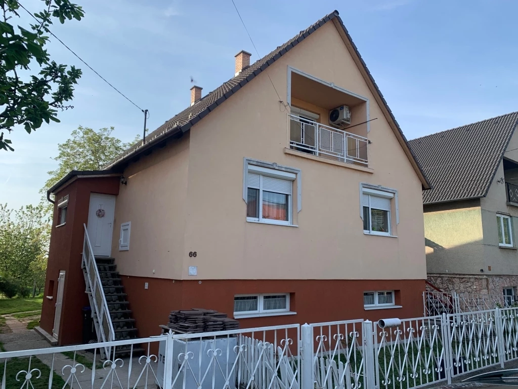 For sale house, Oroszlány, Határ utca