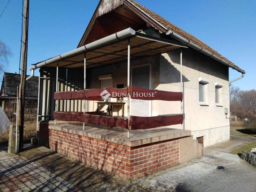 For sale house with a garden, Komárom, Szőlők alja utca