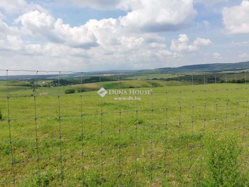 For sale periphery plot, Csabdi, Szabadság utca