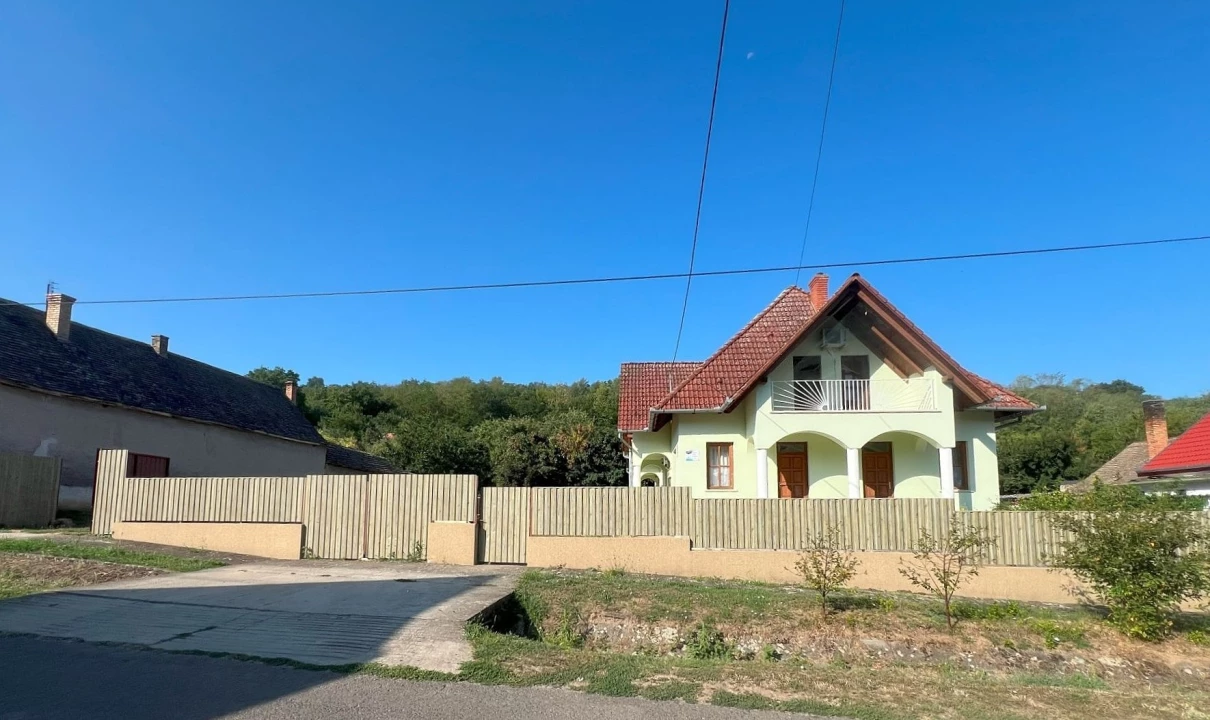 Eladó családi ház, Erdősmárok