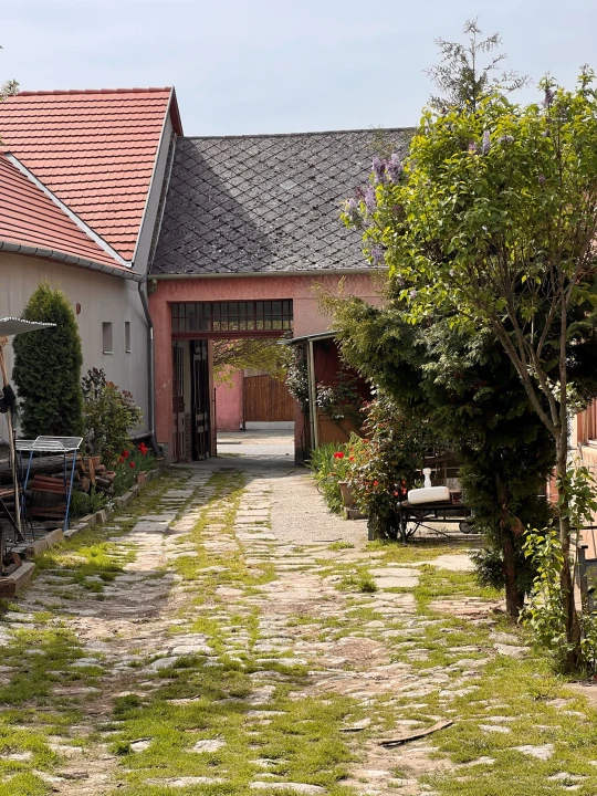 Eladó családi ház, Siklós