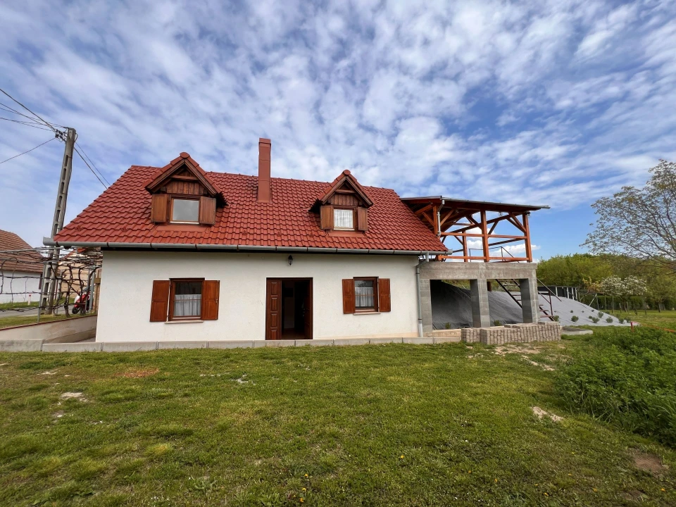 Eladó családi ház, Bóly