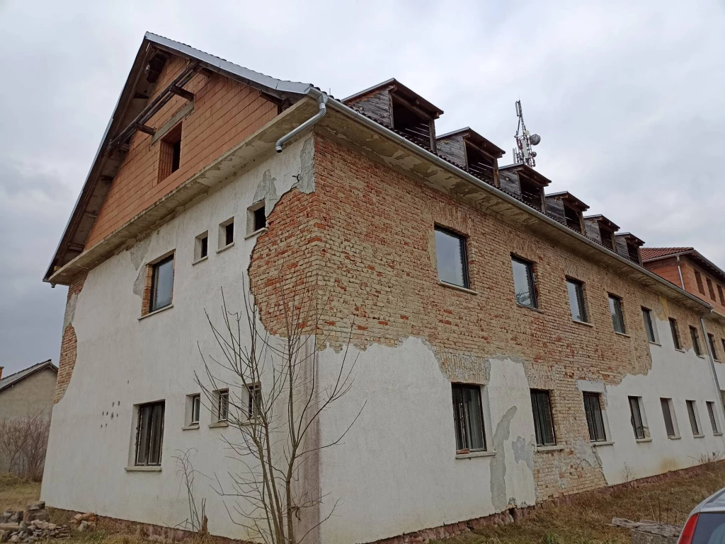 Befektetők, fejlesztők figyelem! Őriszentpéteren, frekventált elhelyezkedésű, sokoldalúan hasznosítható ingatlan eladó!