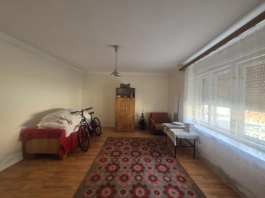 c3-1-name c2-1-name, Pásztó