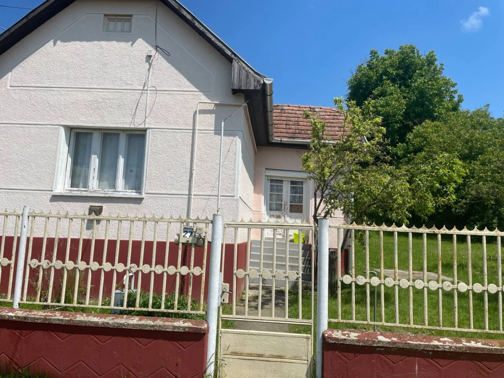 For sale house, Piliny
