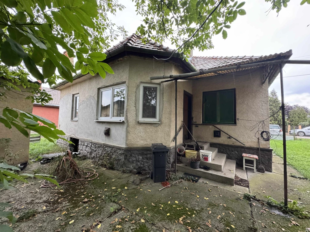 c3-1-name c2-1-name, Bátonyterenye, Bartók Béla