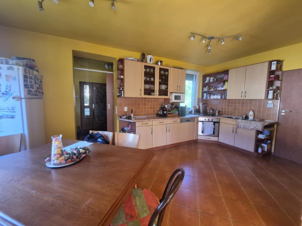 c3-1-name c2-1-name, Salgótarján