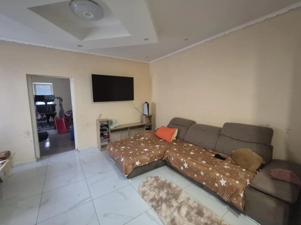 Eladó családi ház, Tar