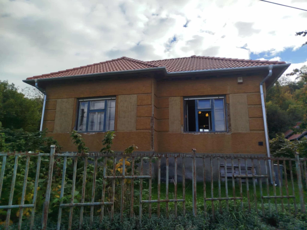 Eladó családi ház Dorogházán festői környezetben