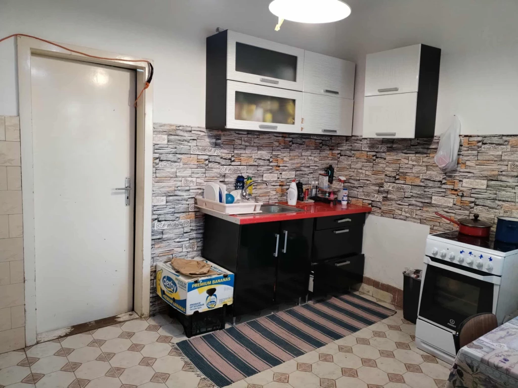 Alkuképes ár! Befektetők és vállalkozók figyelem – Héhalomban főút melletti ingatlan eladó!