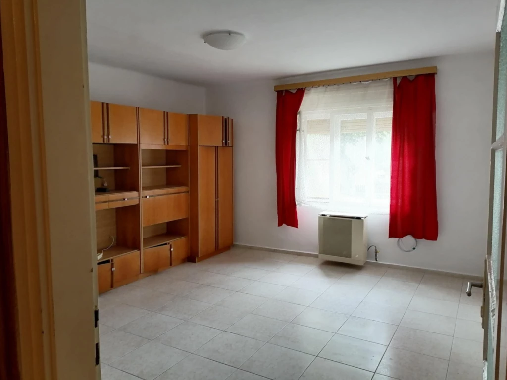 Eladó családi ház Felsőtold