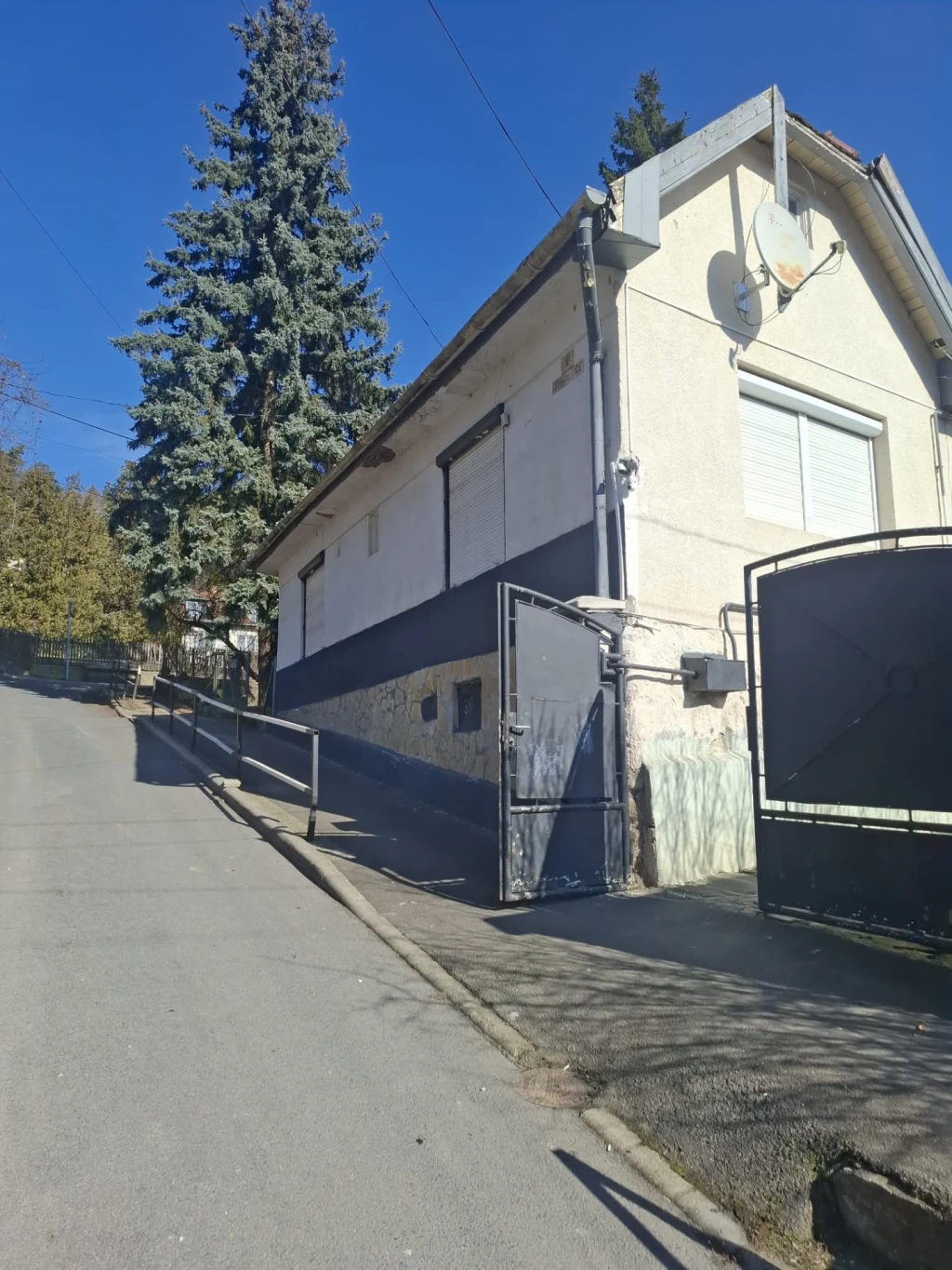 Eladó családi ház, Salgótarján