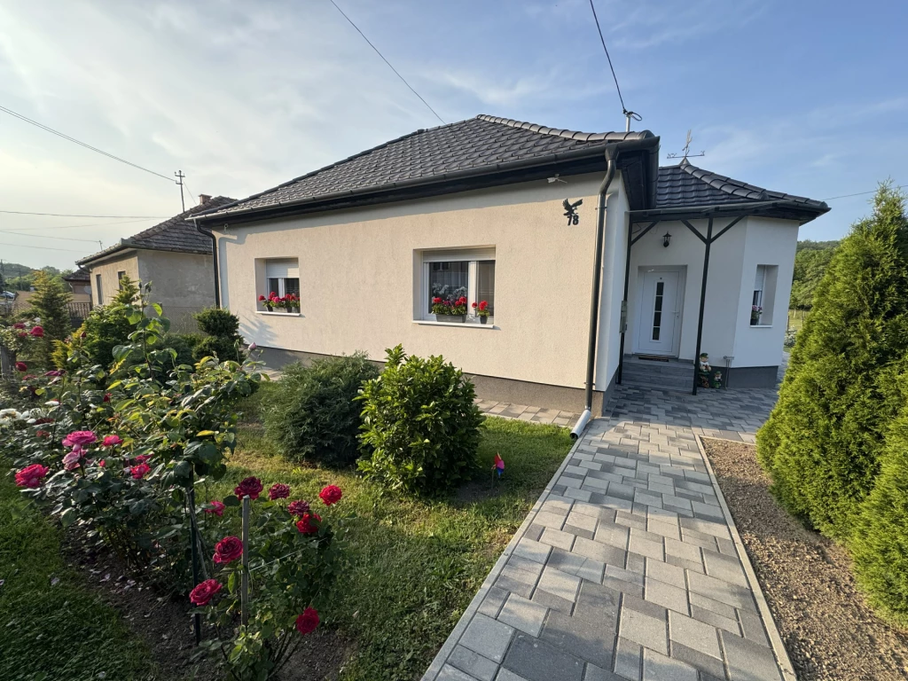 Eladó családi ház, Salgótarján