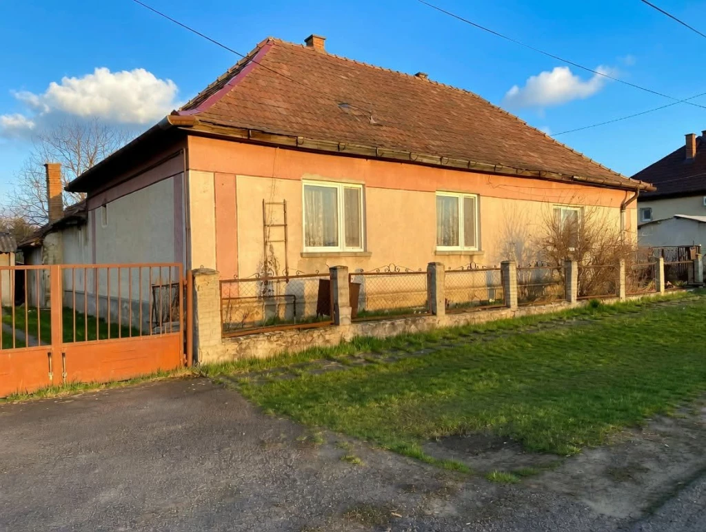 4szobás családi ház eladó Bátonyterenye–Maconkán, nagy telekkel, a horgásztó közelében