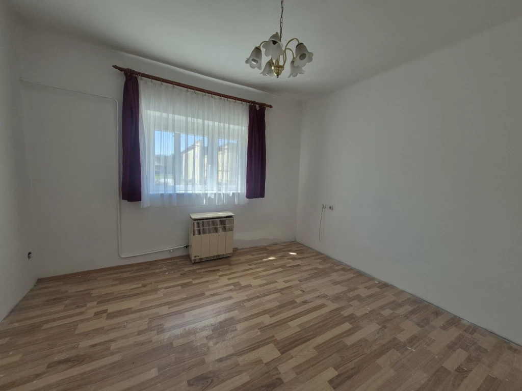 Eladó családi ház, Rózsaszentmárton