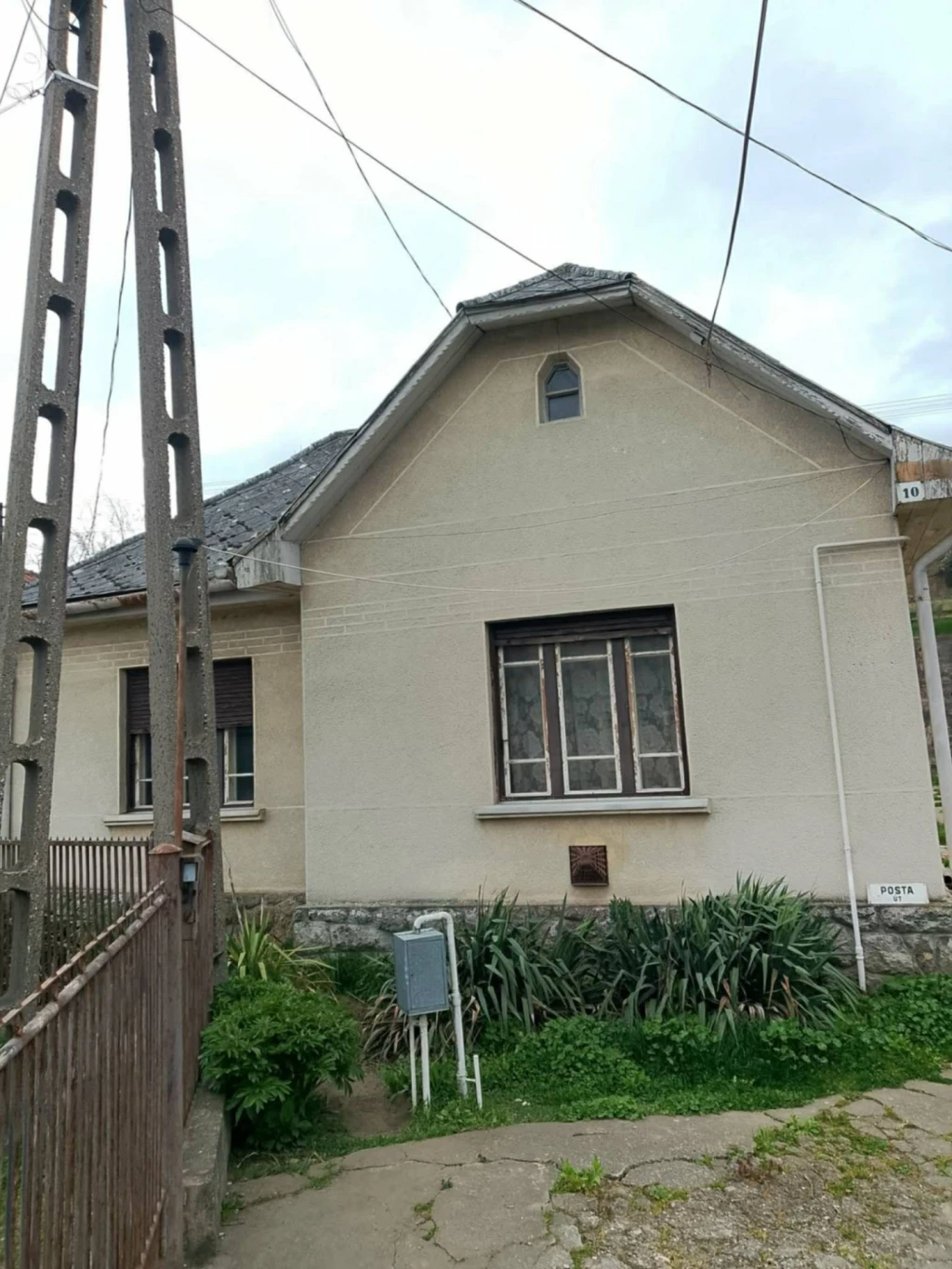 Zagyvaróna eladó 3 szobás családi ház