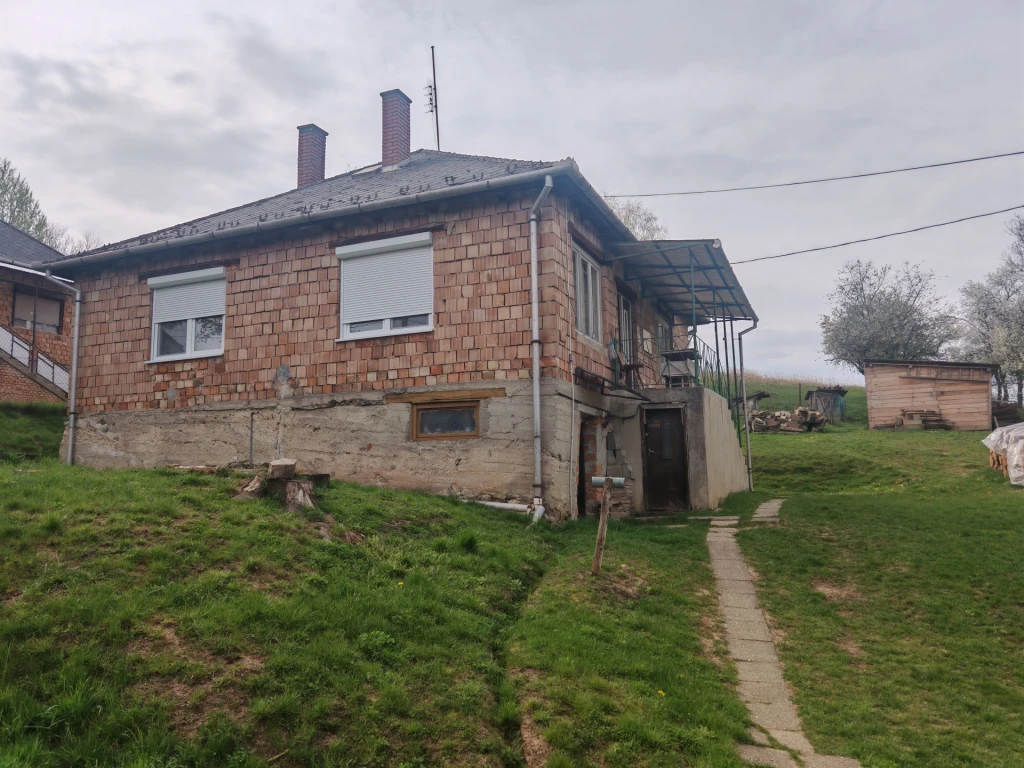 Karancskeszi Eadó Családi ház