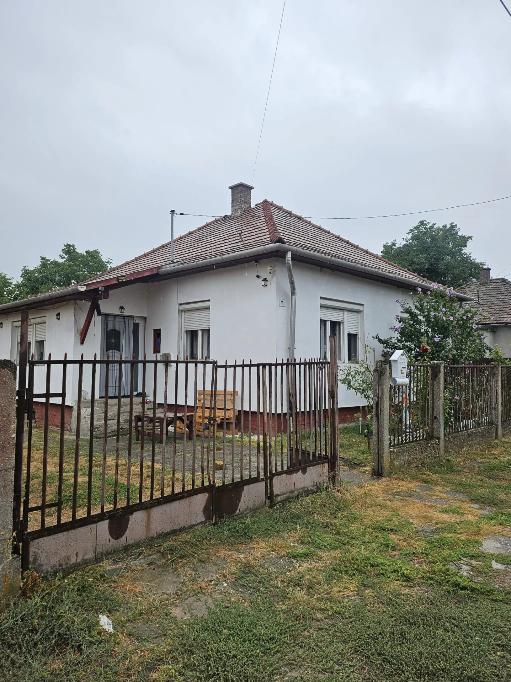Eladó Ózd 3 szoba családi ház