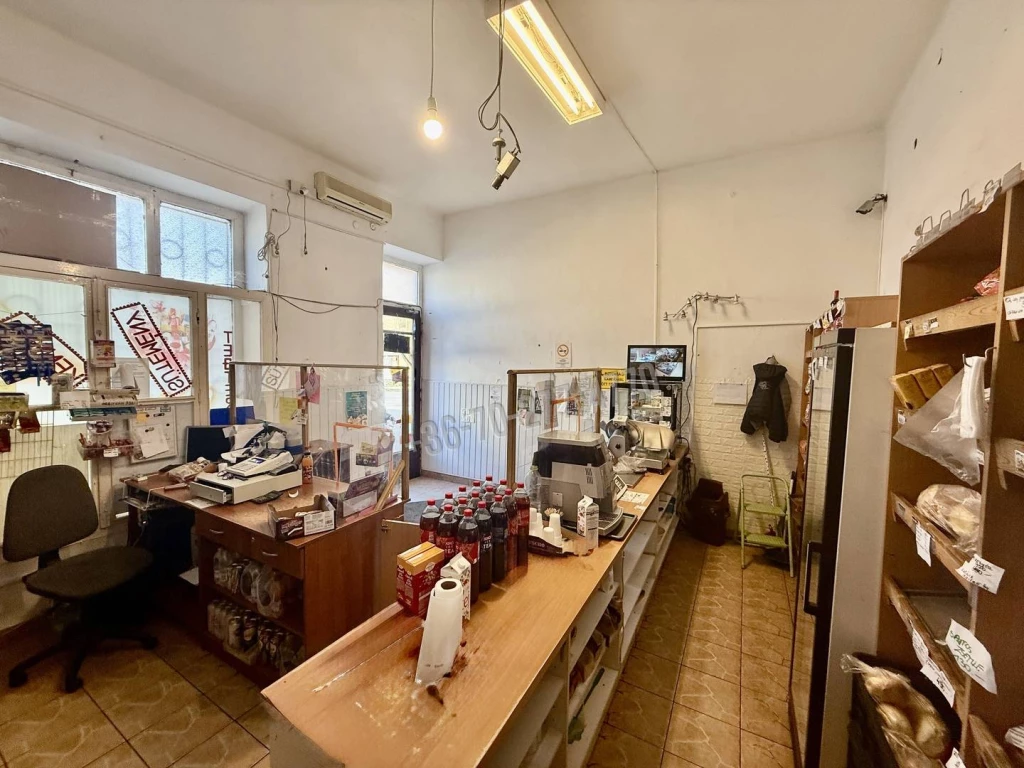 c3-1-name c2-69-name, Oroszlány, Óváros