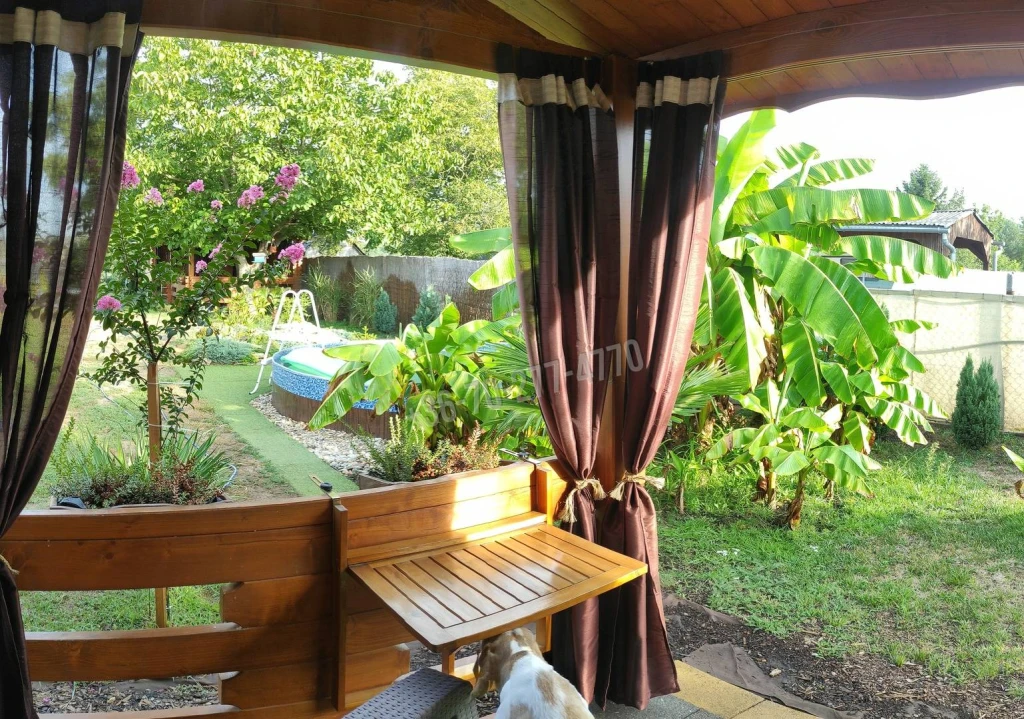 Eladó Üdülő, nyaraló, Oroszlány, Újváros, 20nm, 23000000 Ft