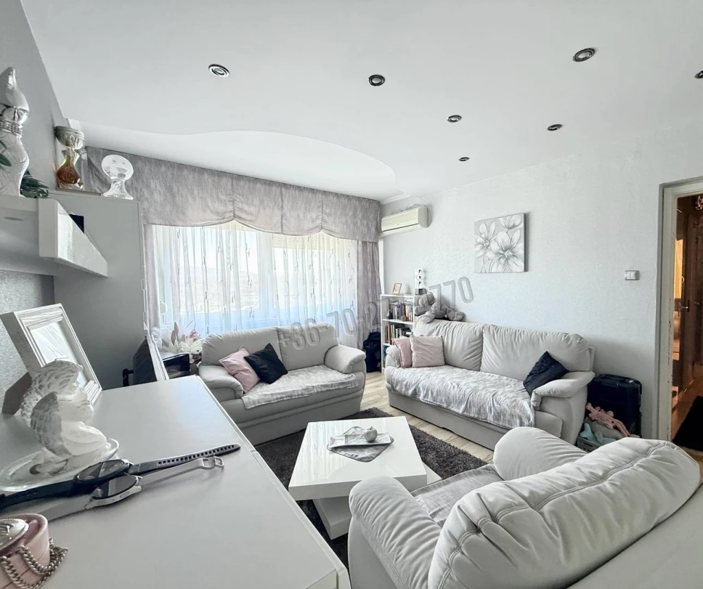 Eladó Panellakás, Oroszlány,  Nincs megadva, Táncsics Mihály út, 53nm, 36800000 Ft