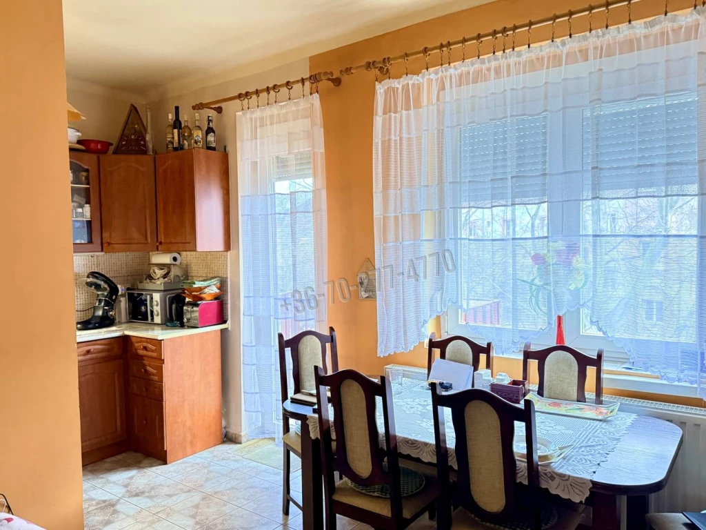 Eladó Társasházi lakás, Oroszlány, Óváros, 57nm, 36600000 Ft