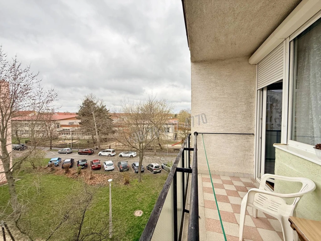 Eladó Társasházi lakás, Oroszlány, Újváros, Népek barátsága utca, 54nm, 34200000 Ft