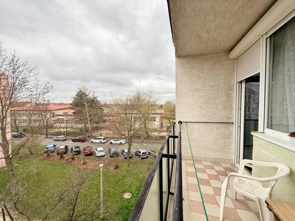 Eladó Társasházi lakás, Oroszlány, Újváros, Népek barátsága utca, 54nm, 34200000 Ft