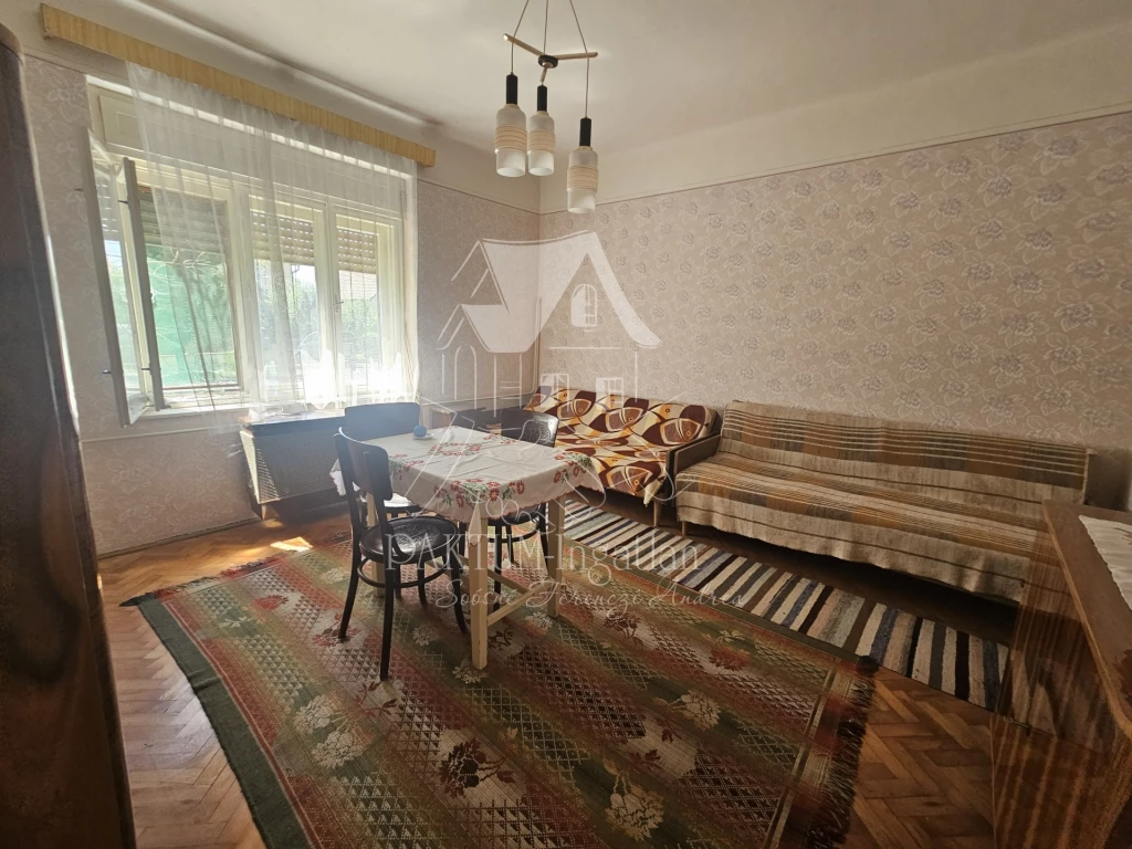 For sale house, Újszász