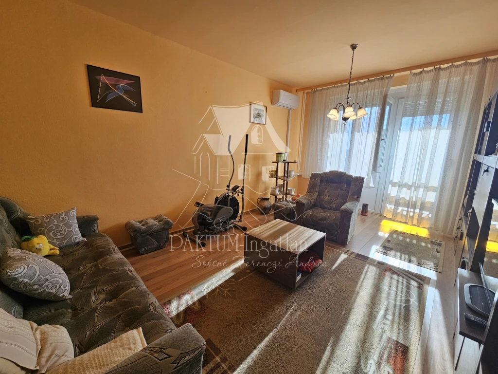 Eladó Lakás, Szolnok 32.500.000 Ft