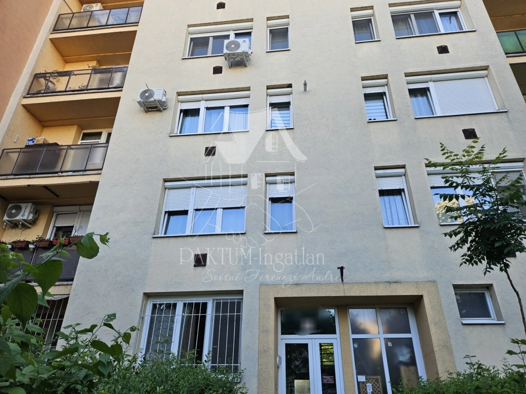 Eladó Lakás, Szolnok Jósika út 32.900.000 Ft